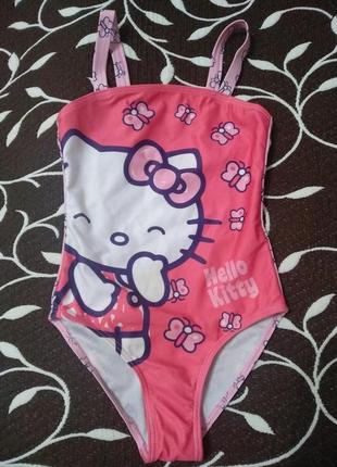 Купальник для девочки 5-6 лет, фирмы hello kitty