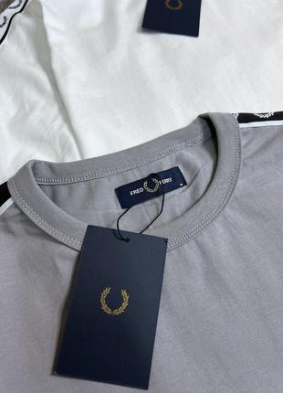 Футболка fred perry з лампасами2 фото