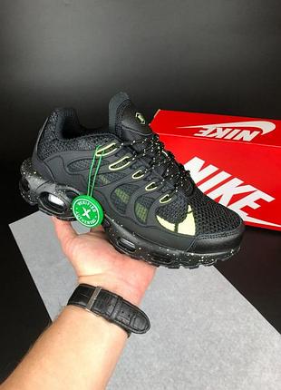 Жіночі кросівки nike air max terrascape plus  темно чорні із салатовим