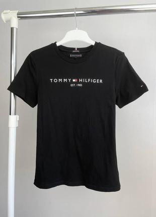 Женская футболка tommy hilfiger оригинал базовая