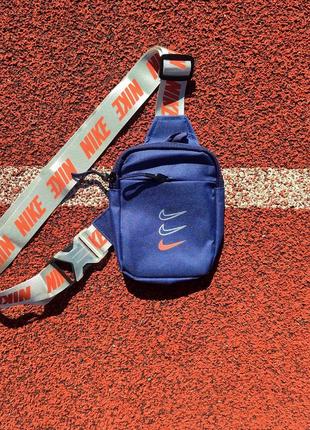 Сумка nike mini bag swoosh / чорна барсетка найк / спортивна сумка через плече / чоловіча бананка / жіноча маленька сумка / месенджер nike