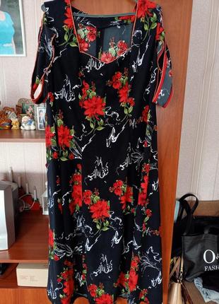Жіноча сукня плаття літня чорного кольору з квітами
