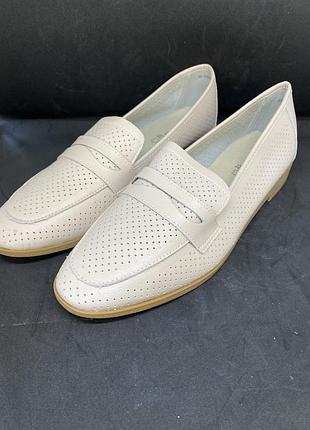 Балетки жіночі