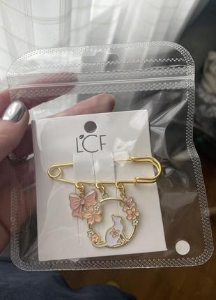 Брошка шпилька нова