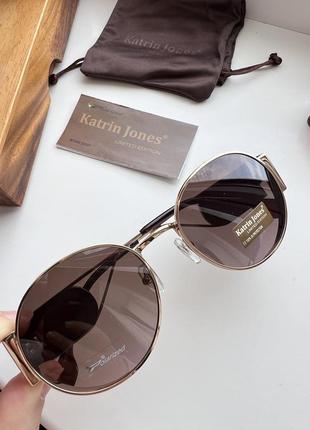 Фирменные солнцезащитные круглые очки katrin jones polarized kj0863