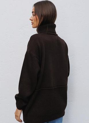 Жіночий в`язаний светр темно-шоколадний з фігурним швом