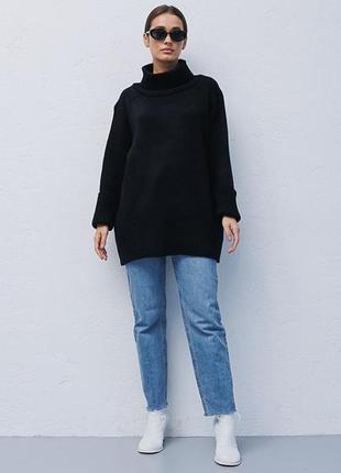 Жіночий в`язаний светр oversize чорний з високими манжетами
