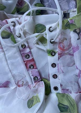 Вечірня квіткова сукня