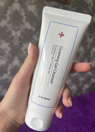 Очищуюча гель-пінка з центелою cuskin dr.solution cicaming cleansing gel foam