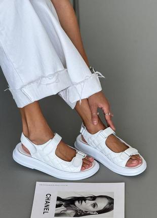Білі стьобані жіночі босоніжки сандалі на липучках з натуральної шкіри шкіряні босоніжки з липучками стьобані