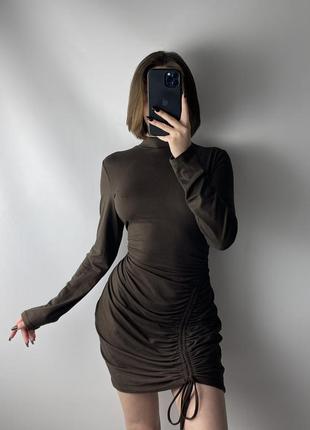 Шоколадное платье со стяжкой
