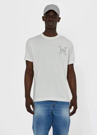 Мужская футболка Marvelmond "x" белого цвета.
