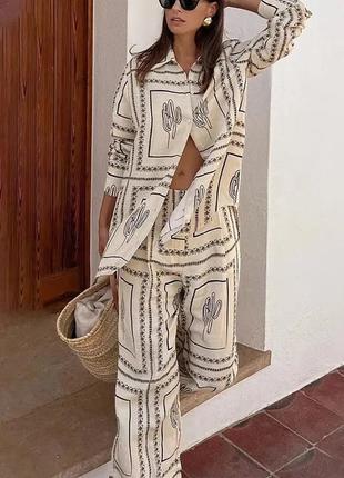 Летний брючной костюм