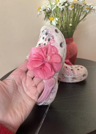 Крокси, сандалі