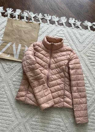 Легкая курточка primark