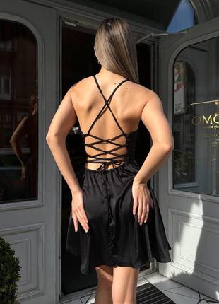 Шовкова сукня міні на тонких бретелях зі шнурівкою на спині плаття коротка сарафан...