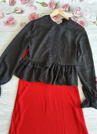 Красивая черная блуза