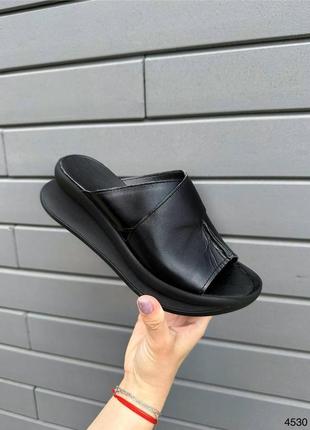 Шлепанцы кожаные женские черные