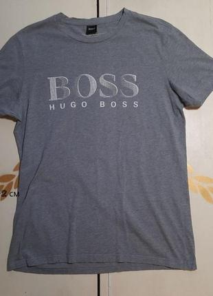 Hugo boss футболка розмір xl маломірить
