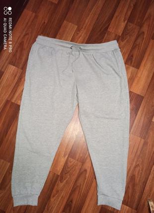 Спортивные штаны