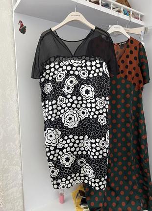 Красивое шелковое платье jaeger