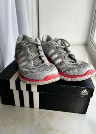 Кросівки adidas, р 37