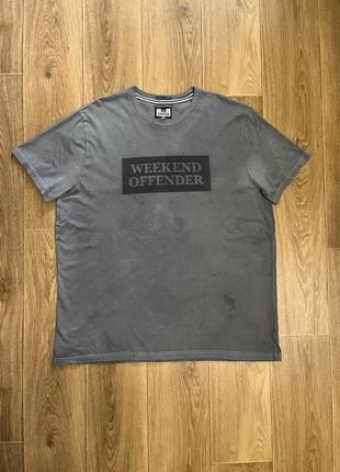 Кастомна футболка weekend offender