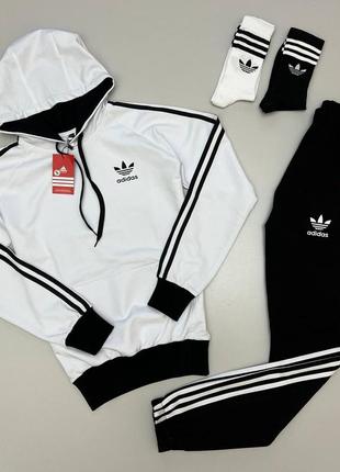 Костюм adidas: худи-брюки 2пары носки в подарок😎