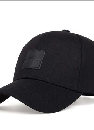 Кепка черная унисекс