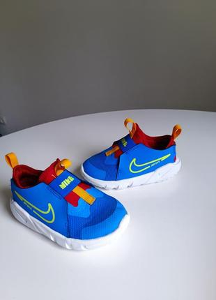 Nike кроссовки 26р