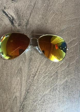 Желтые зеркальные солнцезащитные очки