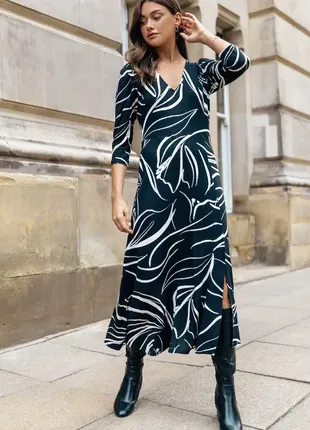 Шикарне стильне плаття міді 50-52 розмір