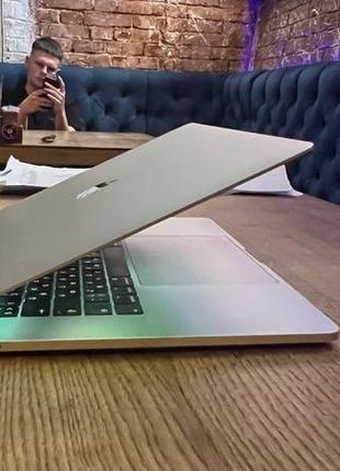 Ноутбук apple macbook pro 15" retina touch bar акб 100% стан нового4 фото