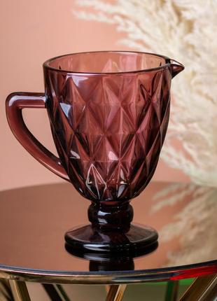 Кувшин для напитков 1.0 л фигурный граненый из толстого стекла розовый `gr`