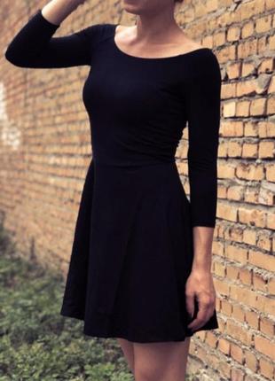 Красивое чёрное платье terranova
