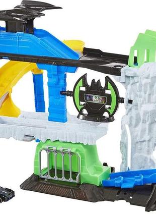 Hot wheels dc batcave hhr13 mattel 1575 163348450