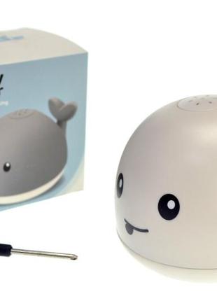 Детская игрушка для ванной "кит" с фонтаном и светом