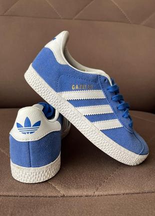 Adidas кросовки 30 р