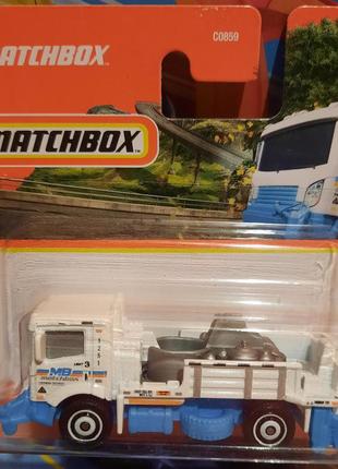 Matchbox 2022 road stripe king 60/100 hfr70 вантажівка будівельна дорожня машинки базові колекційні матчбокс