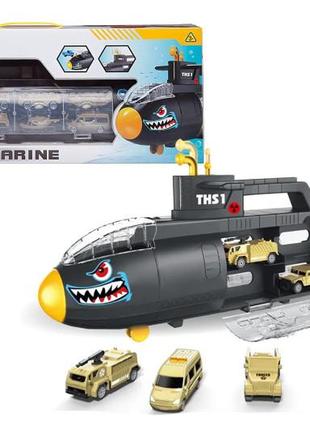 Підводний човен "shark" з набором военної техніки у середині