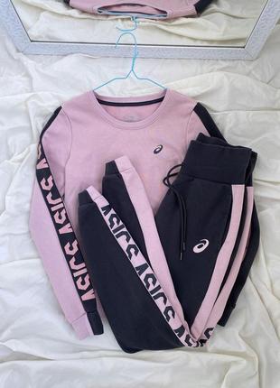 Костюм asics