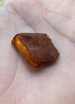 Янтарь необработанный камень  натуральный янтарь  28*16*9 мм