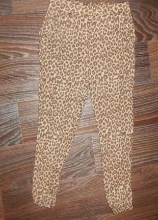 Леопардовые трикотажные брюки на 6-7 лет