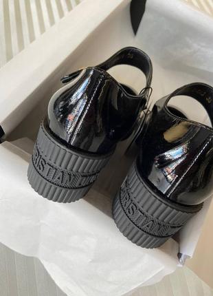 Туфлі в стилі dior чорні беж лаковані2 фото