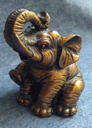Статуэтка миниатюра нецке. слоник. символ удачи.