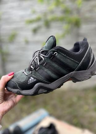 Кросівки adidas