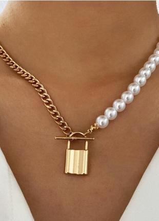 Ожерелье цепочка чокер из белых жемчужин оригинальное украшение