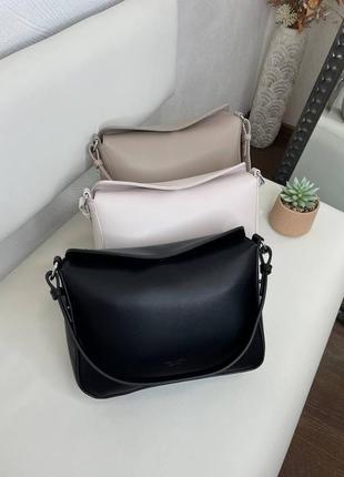Красивые и стильные сумочки (черная, светлый беж)