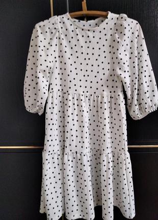 Нарядное платье, состояние нового