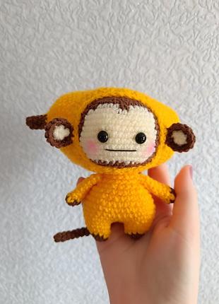 Мягкая игрушка обезьянка в костюме банана
